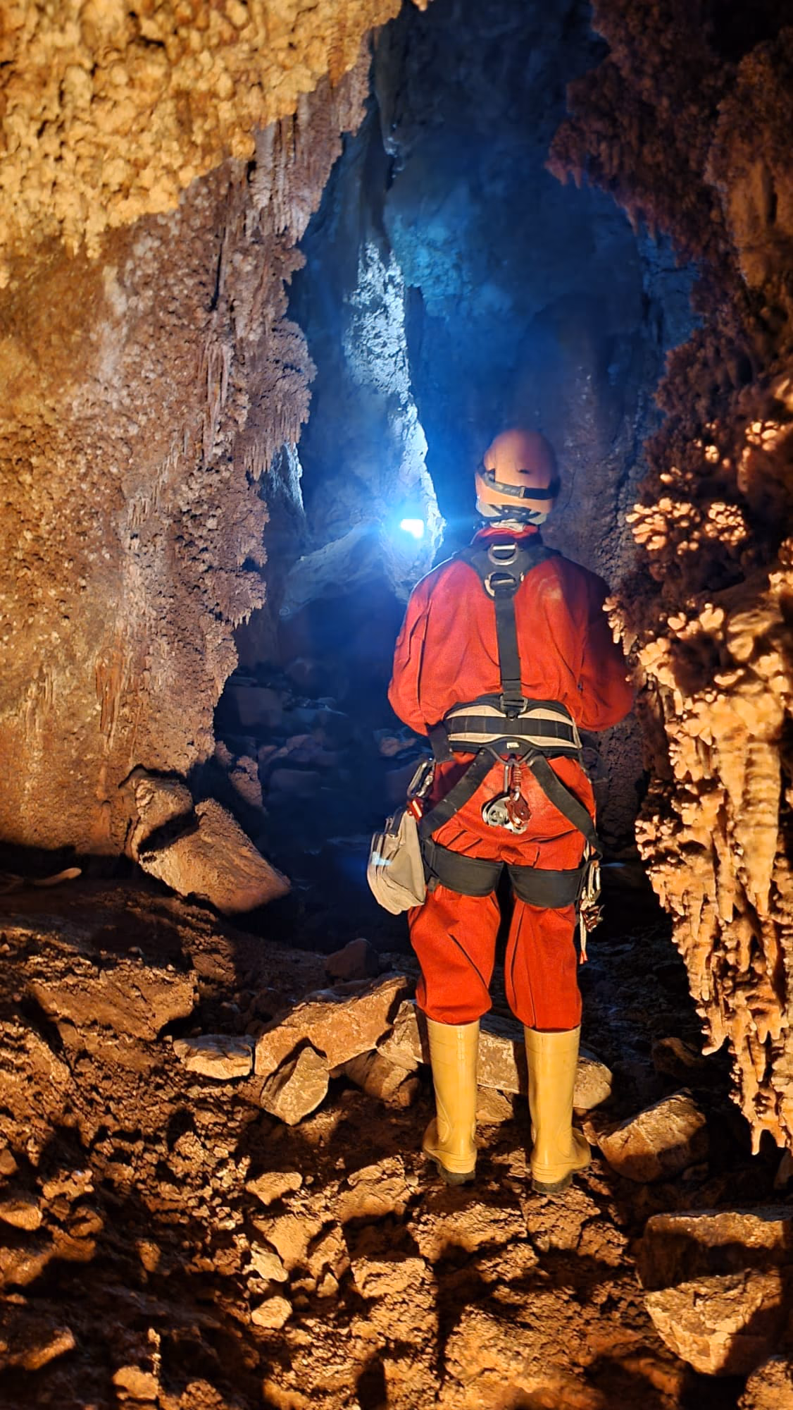 Mağara Belgeseli — Teknik Erişim ve Emniyet Desteği — saha fotoğrafı 2